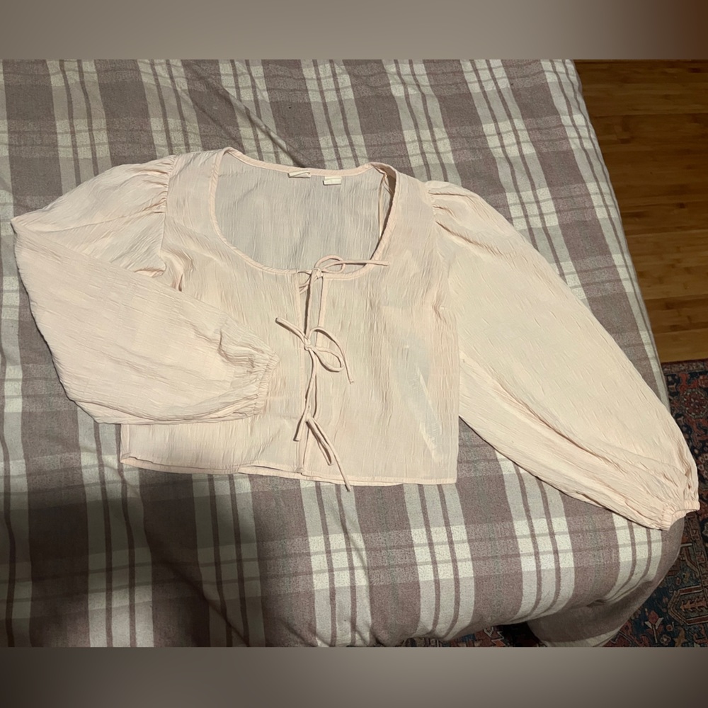 Levi's Embry Tie Front Blouse